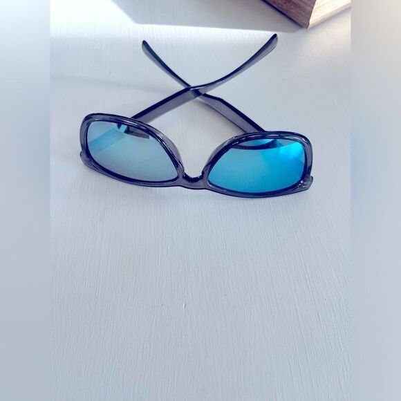 NECTAR Stylish Gray Sunglasses; POLARIZED; Chucktown edition - Picture 2 of 8